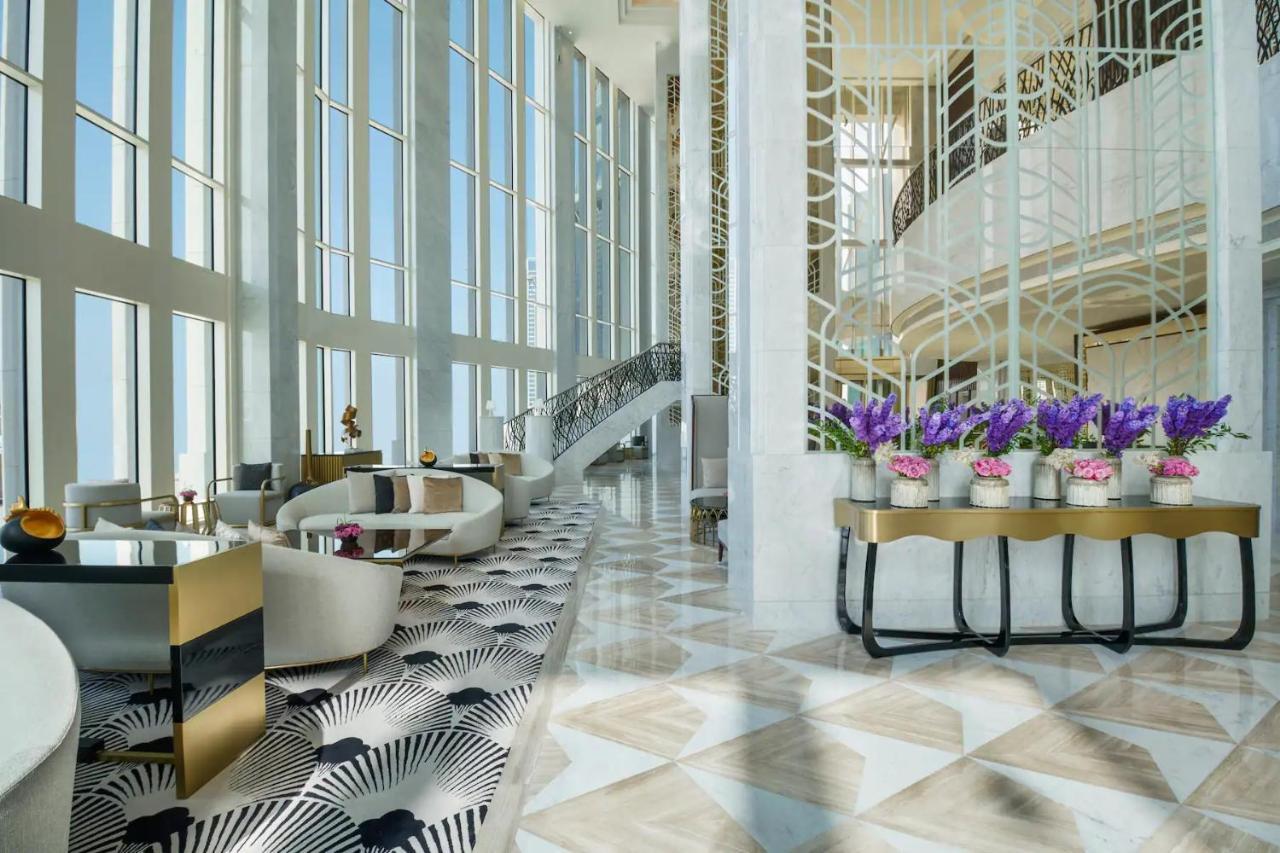 Wyndham Grand Doha West Bay Beach ภายนอก รูปภาพ The lobby of the hotel