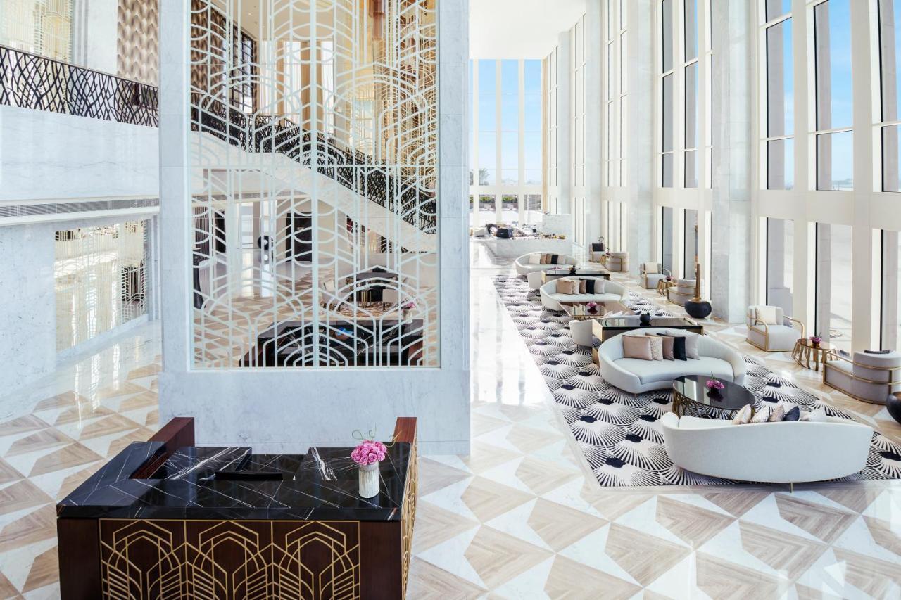 Wyndham Grand Doha West Bay Beach ภายนอก รูปภาพ The lobby of the hotel