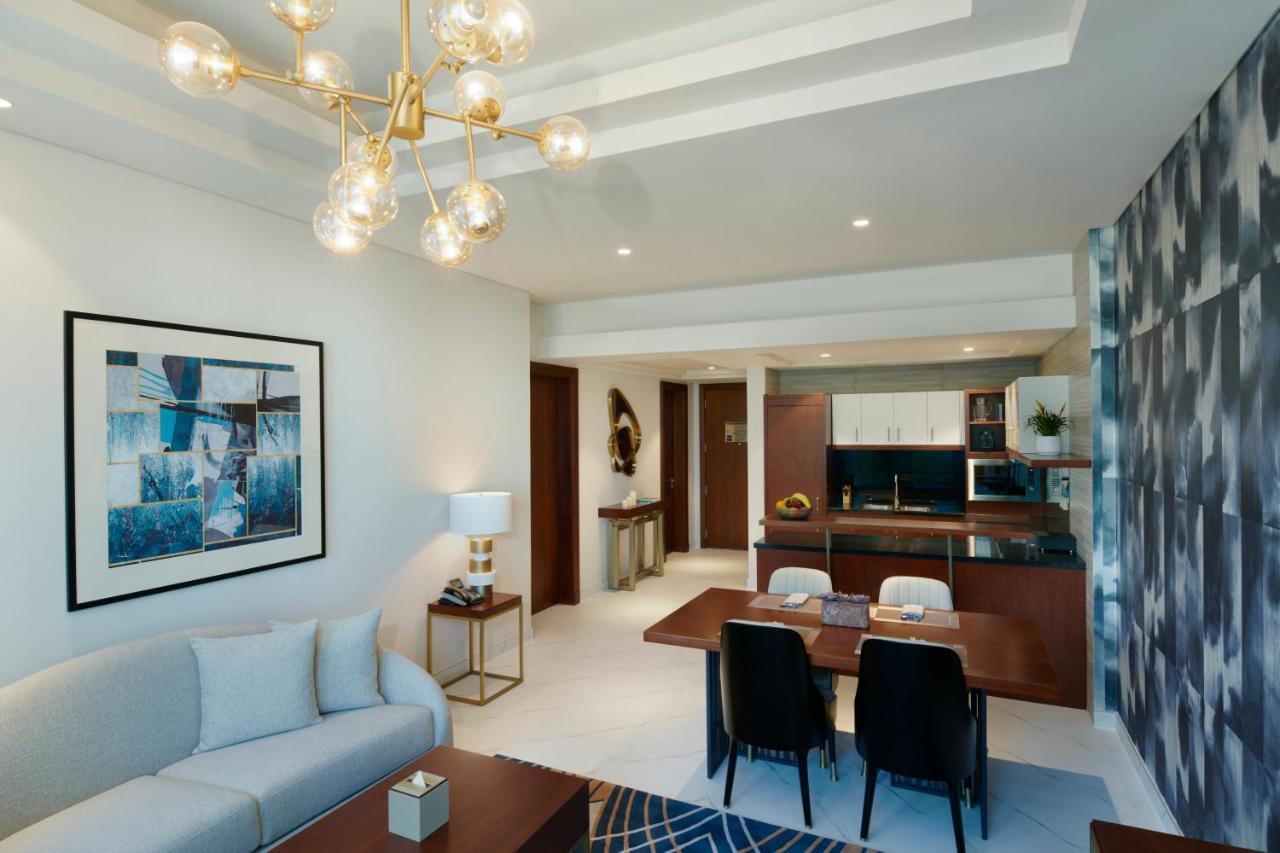 Wyndham Grand Doha West Bay Beach ภายนอก รูปภาพ A typical apartment interior