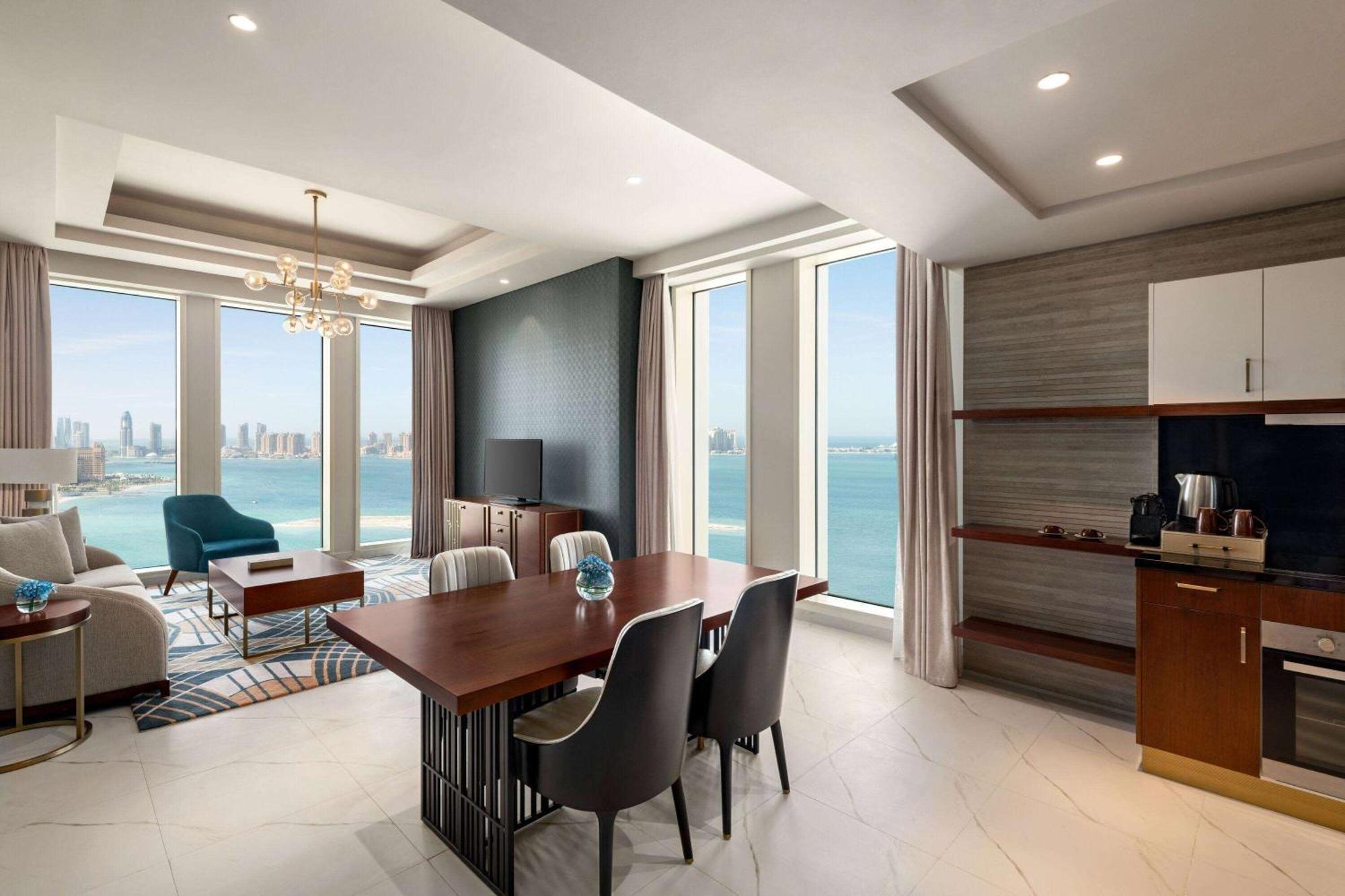 Wyndham Grand Doha West Bay Beach ภายนอก รูปภาพ